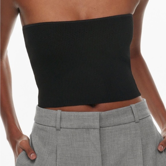Babaton Ribbed Crop Top - Picture 4 of 4